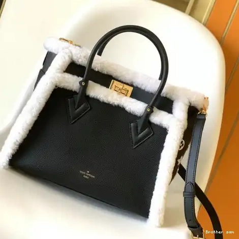LV 2112DJ0007 Bag 0823